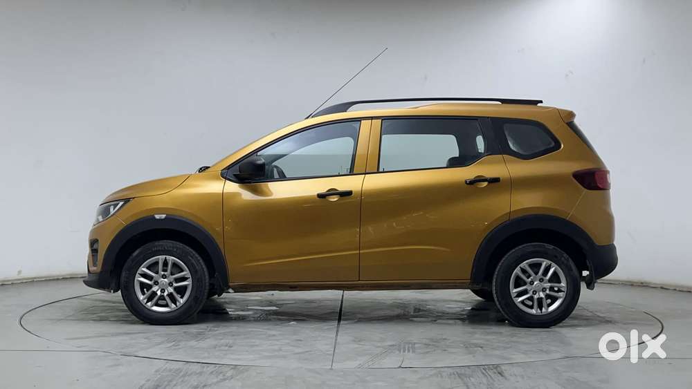 Renault Triber Rxl, 2022, Petrol