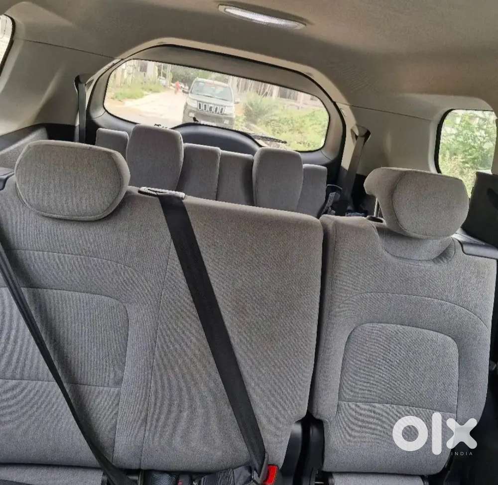 Tata Safari Pure Plus 2024