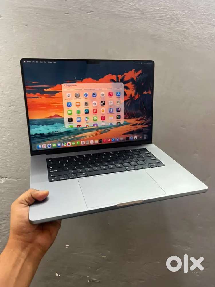 Apple Macbook pro M2 Max A2780 16inch 64/1tb A+ condition