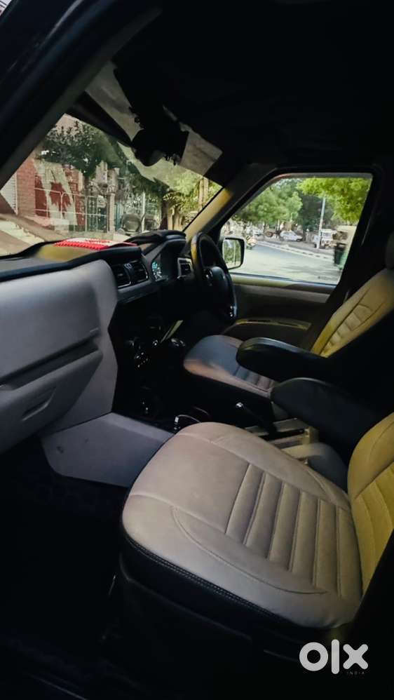 Mahindra Scorpio Diesel 2015