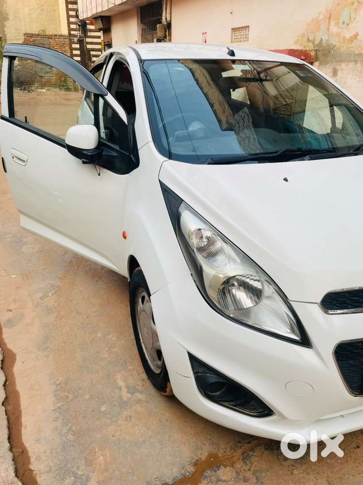 Chevrolet Beat Petrol 2016