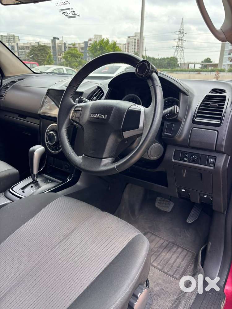 Isuzu D-max V-cross Standard, 2021, Diesel