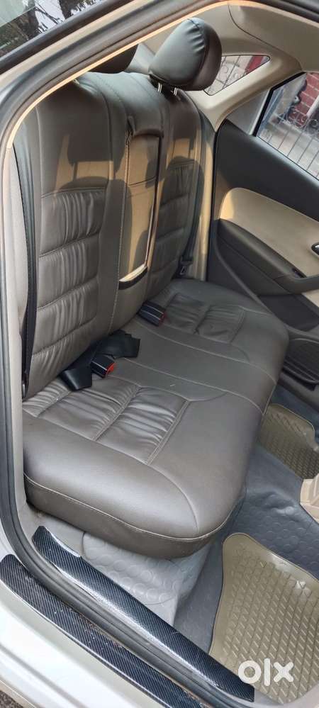 Volkswagen Vento 2010-2013 Petrol Highline, 2011, Petrol