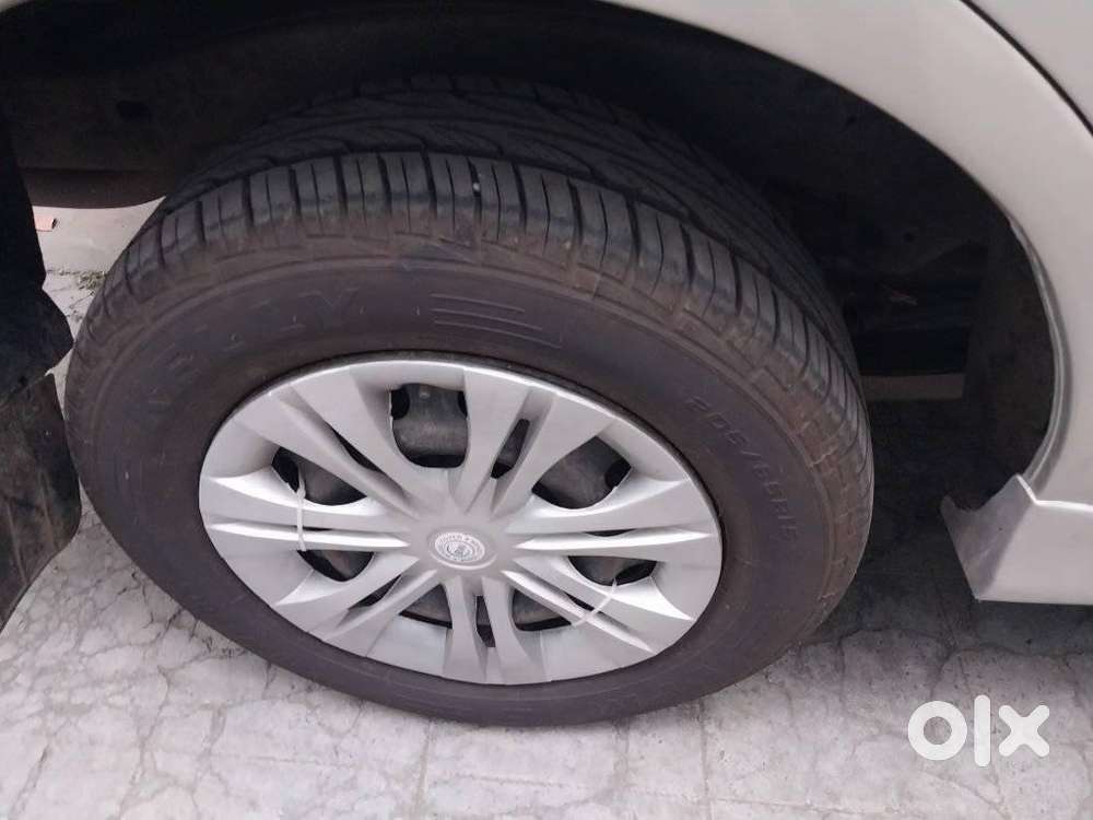 Toyota Innova 2.5 G (diesel) 8 Seater, 2015, Diesel