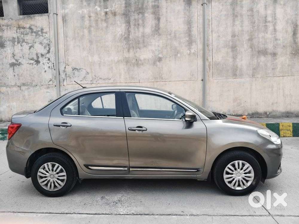 Maruti Suzuki Swift Dzire 1.3 Vxi, 2021, Petrol