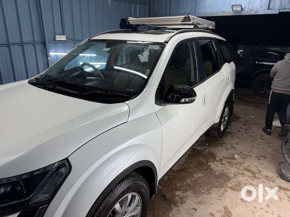 Mahindra Xuv500 2018 Diesel 125000 Km Driven