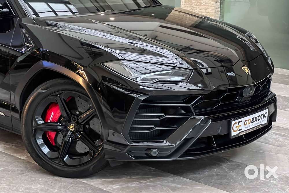 Lamborghini Urus, 2021, Petrol