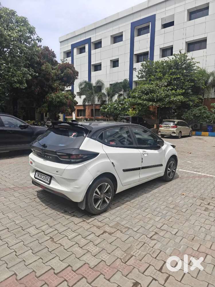 Tata Altroz Xza Plus Petrol 2023 Dca (dct/dsg)gearbox
