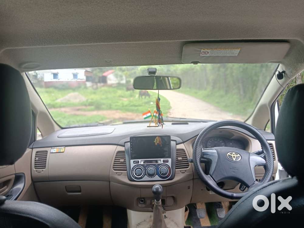 Toyota Innova 2.5 G (diesel) 7 Seater Bs Iv, 2015, Diesel