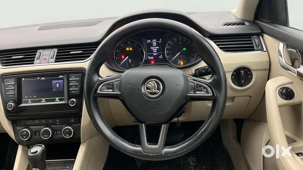 Skoda Octavia 1.8 Tsi At Style Plus, 2017, Petrol
