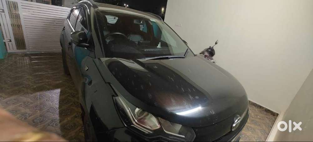 Tata Nexon Xz+ Petrol Dark Edition &ndash; Excellent Condition