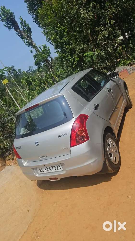 Maruti Suzuki Swift 2009 Petrol 92000 Km Driven