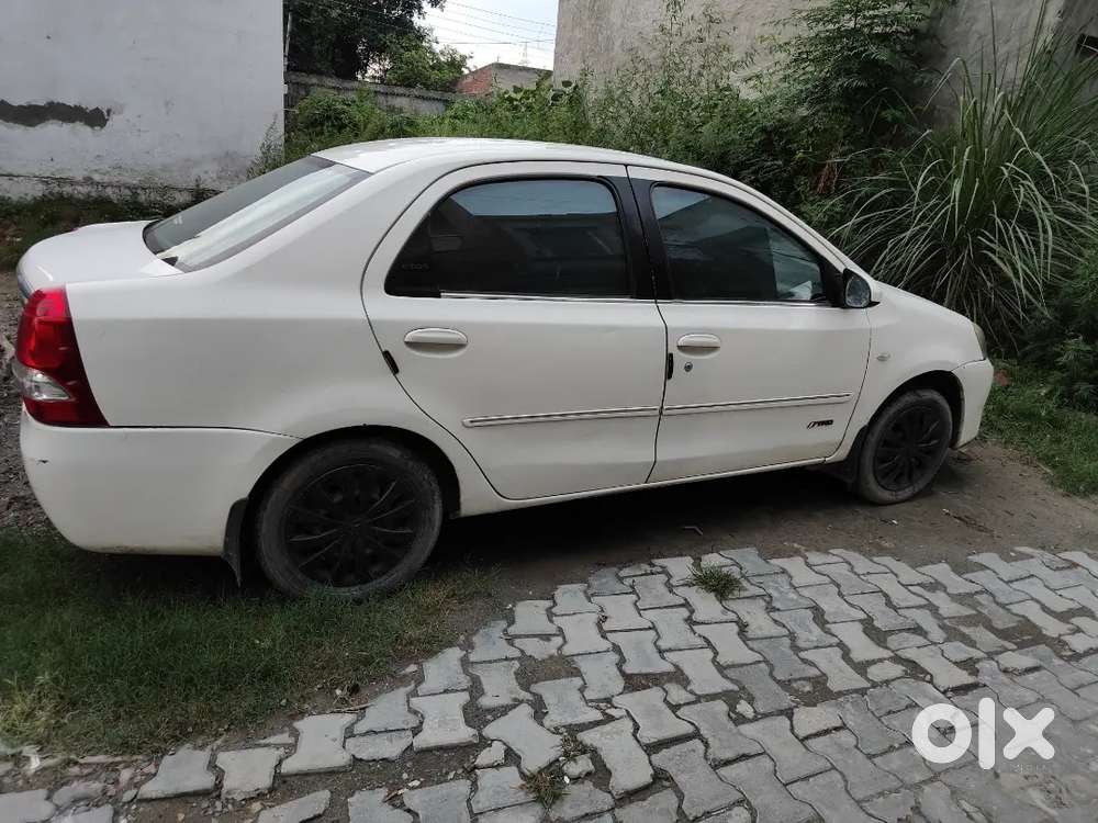 Toyota Etios 2013 Petrol Well Maintained