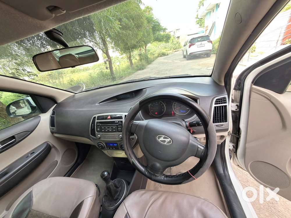Hyundai I20 Petrol Manual 2014