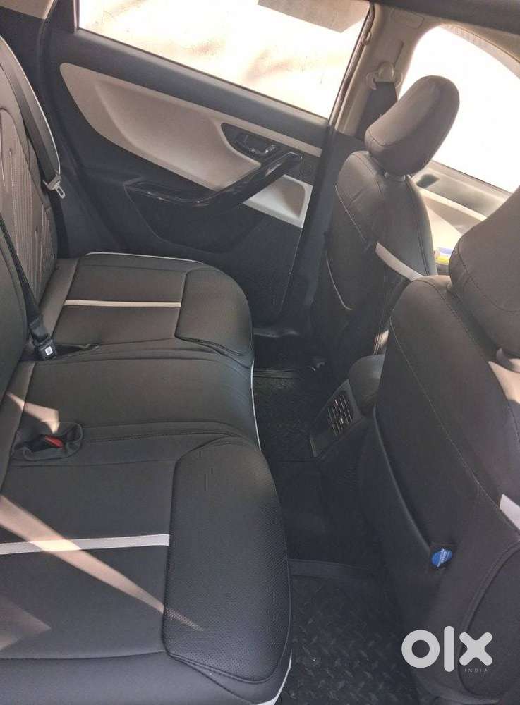 Tata Nexon 1.2 Revotron Xza Plus (o) Amt, 2025, Petrol