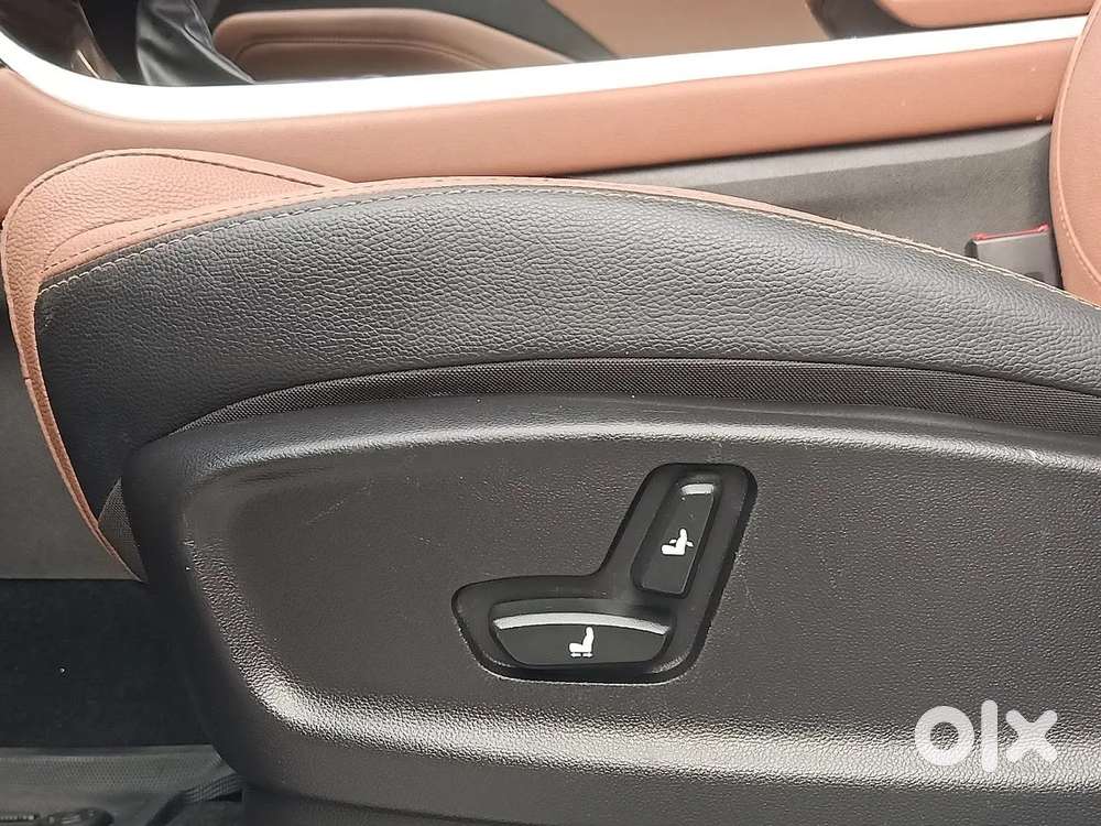 Mg Hector Plus Sharp Pro 1.5 Turbo Petrol Cvt 7 Str, 2024, Petrol