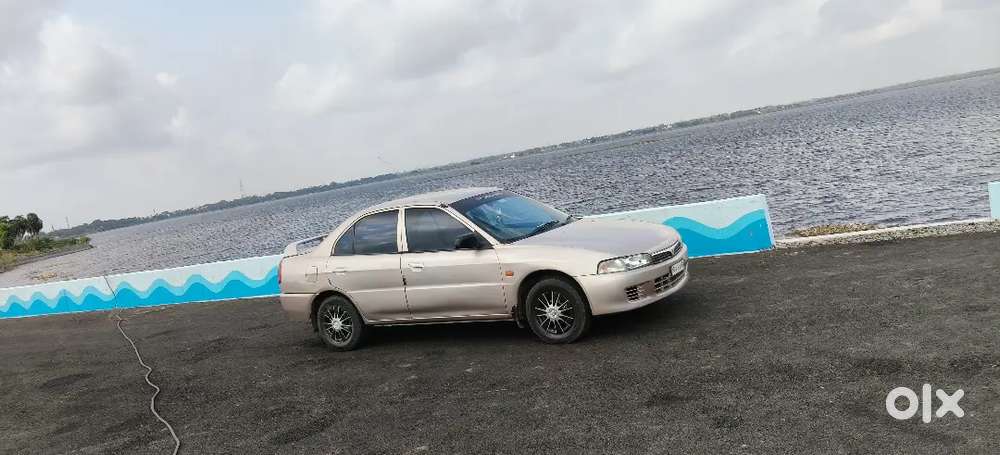 Mitsubishi Lancer 1.5 Glxi 2003