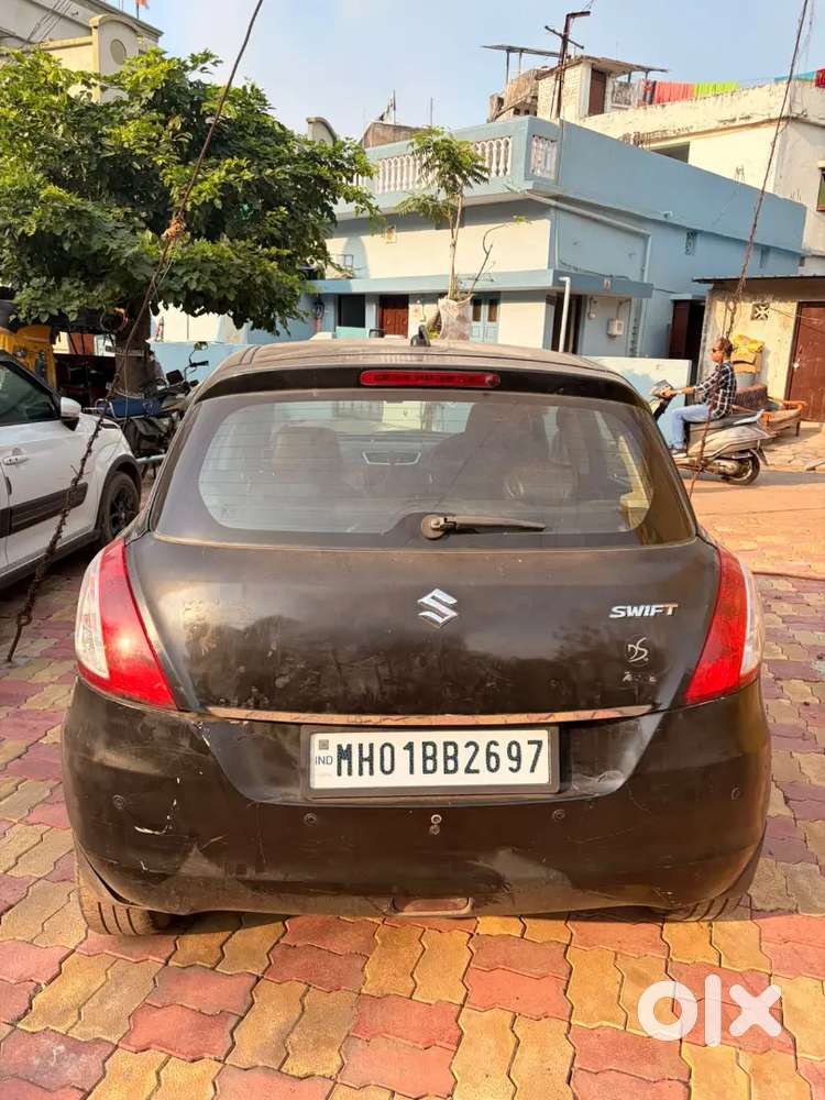 Maruti Suzuki Swift 2012 With Manual Transmission