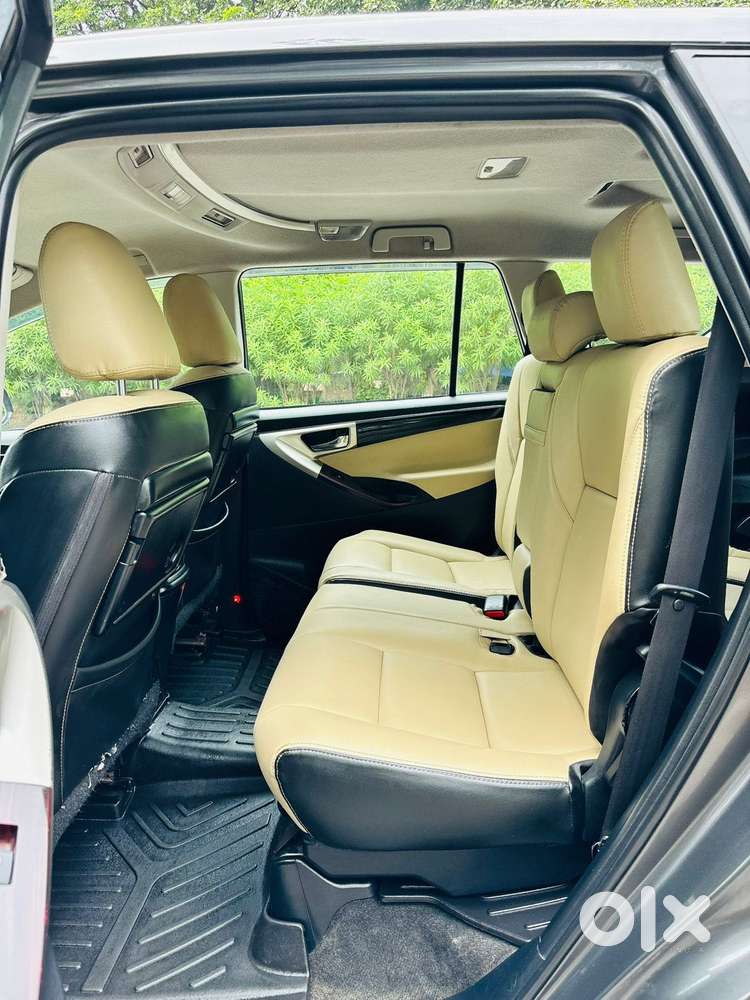 Toyota Innova Crysta 2.4 Vx Mt 8s, 2017, Diesel