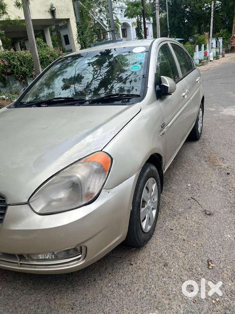 Hyundai Verna 2010 Petrol Well Maintained