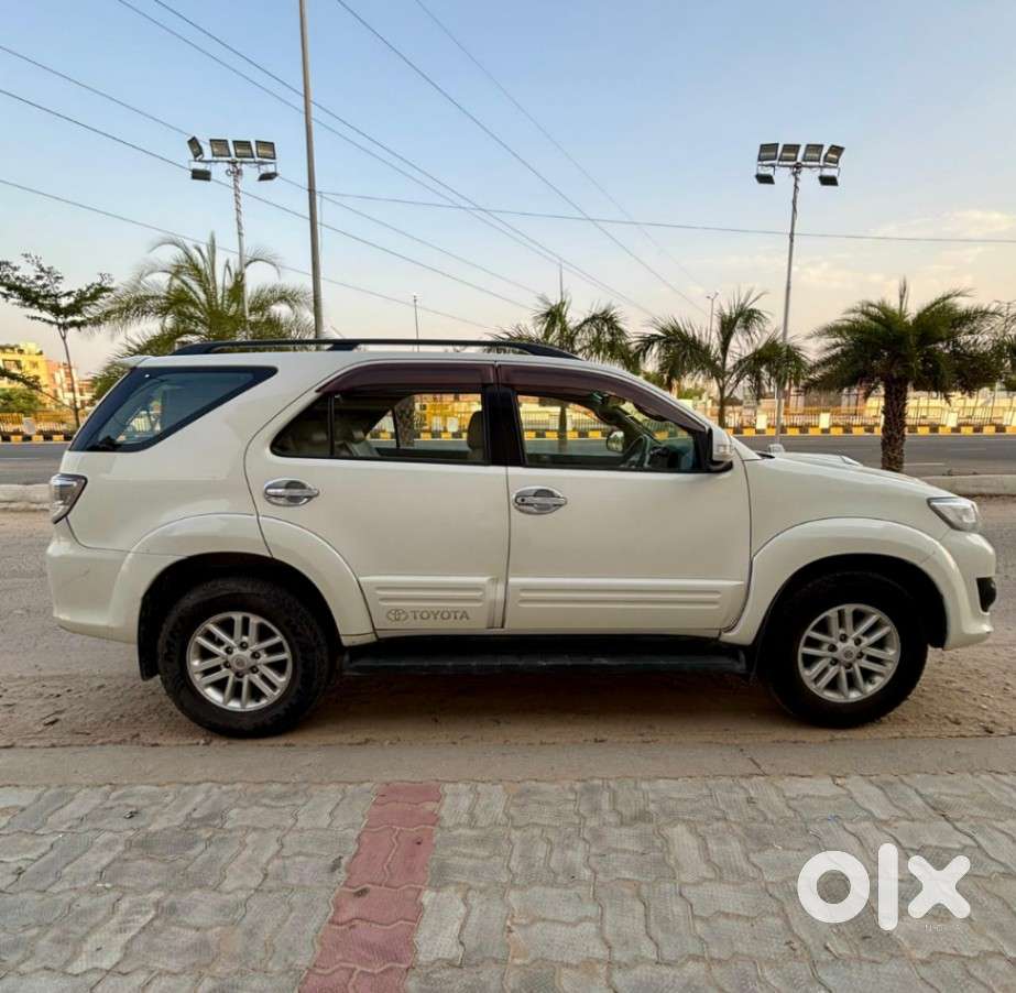 Toyota Fortuner 3.0 4x4 Manual, 2013, Diesel