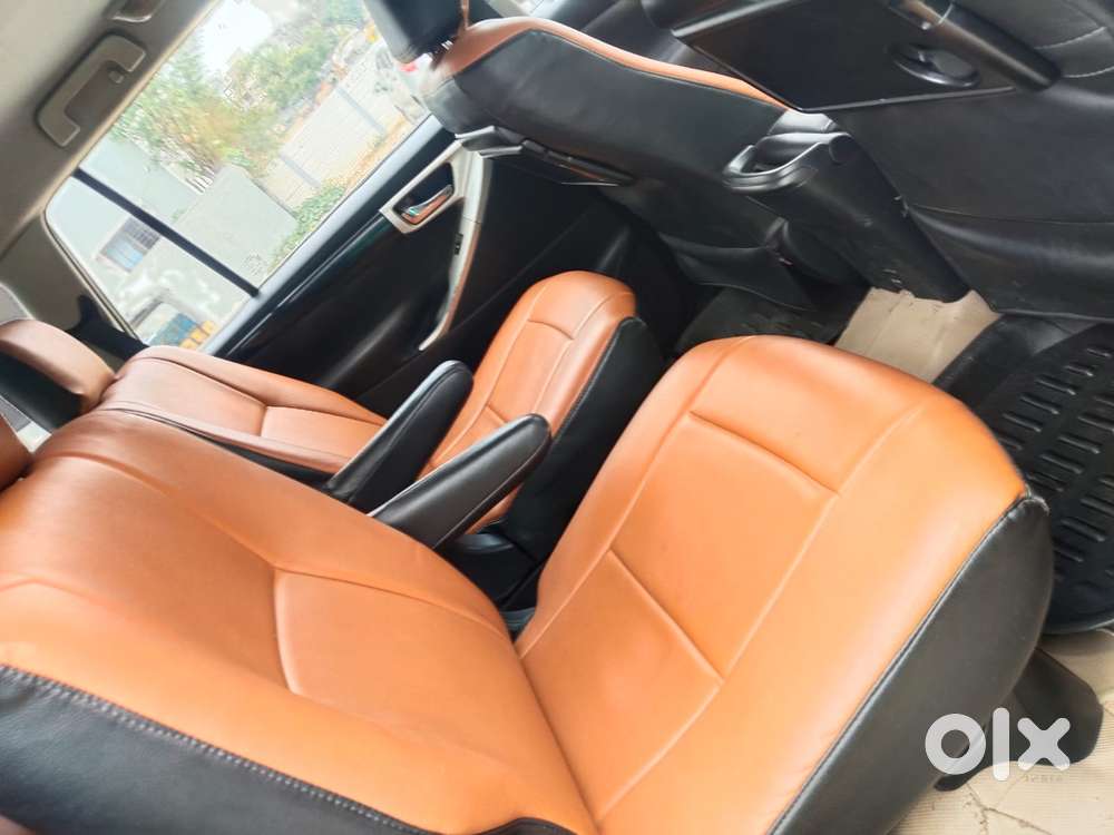 Toyota Innova Crysta 2.4 V, 2016, Diesel