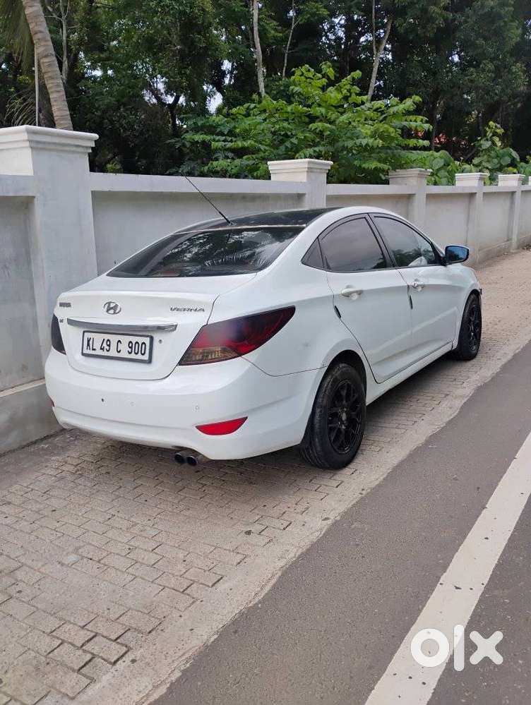Hyundai Verna Fluidic 1.6 Crdi Sx Opt, 2011, Diesel