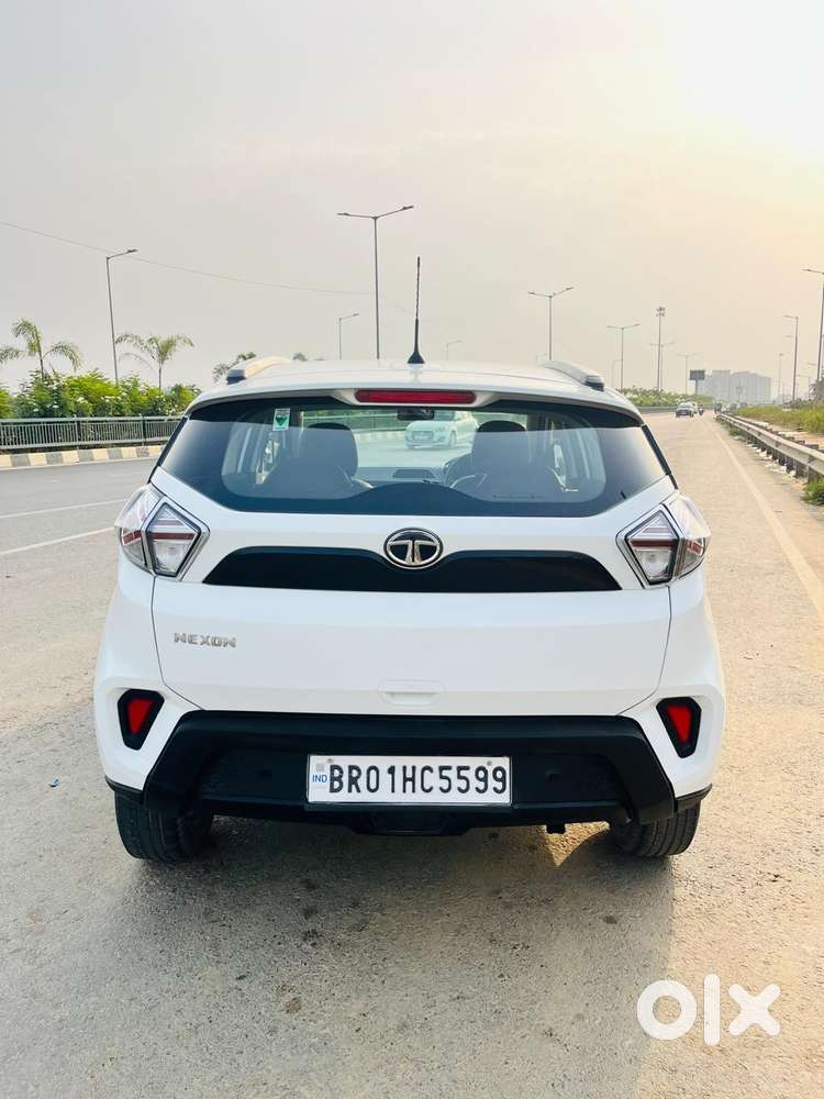Tata Nexon 1.5 Revotorq Xm (s), 2023, Diesel