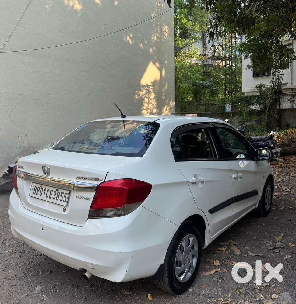 Honda Amaze Diesel 2014 .. 25kmpl Mileage 5 Tyre New Hai Showroom Con