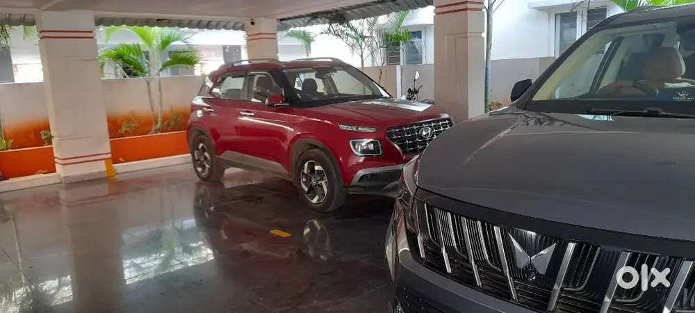 Hyundai Venue 2019 Petrol 68000 Km Driven