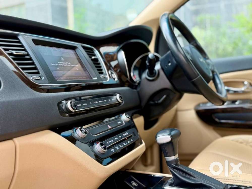 Kia Carnival Limousine Plus 7 Str, 2022, Diesel