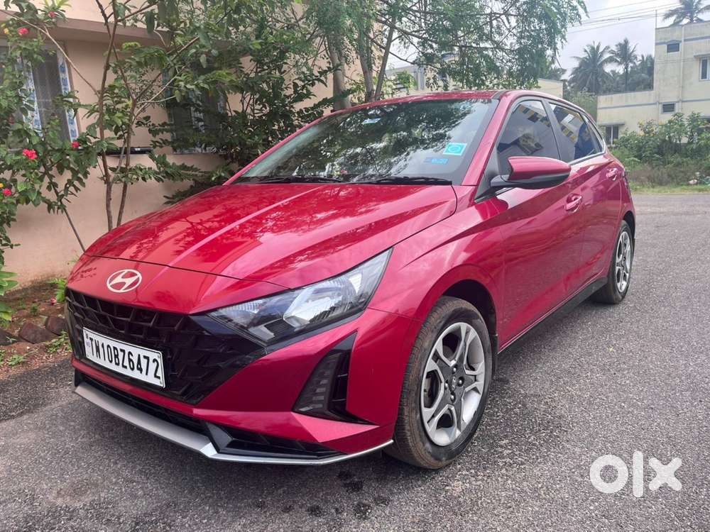 Hyundai I20 Sportz (o) Ivt | Feb 2025 | Sunroof | 1st Owner