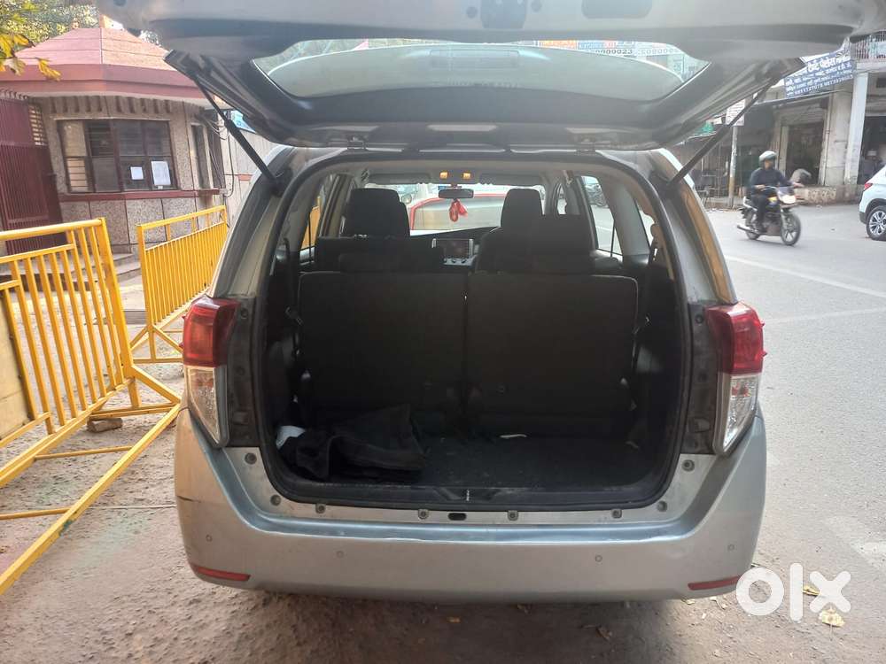 Toyota Innova Crysta 2.4 G Mt 8s, 2022, Diesel