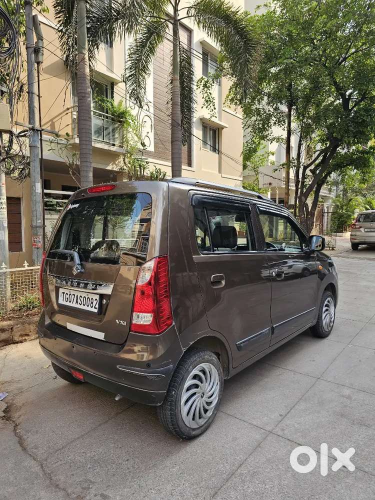 Wagon R Vxi Amt Very Less Driven In Excellent Condition