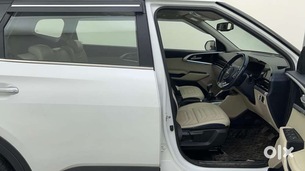 Kia Carens 1.4 Luxury Plus 6 Str, 2022, Petrol