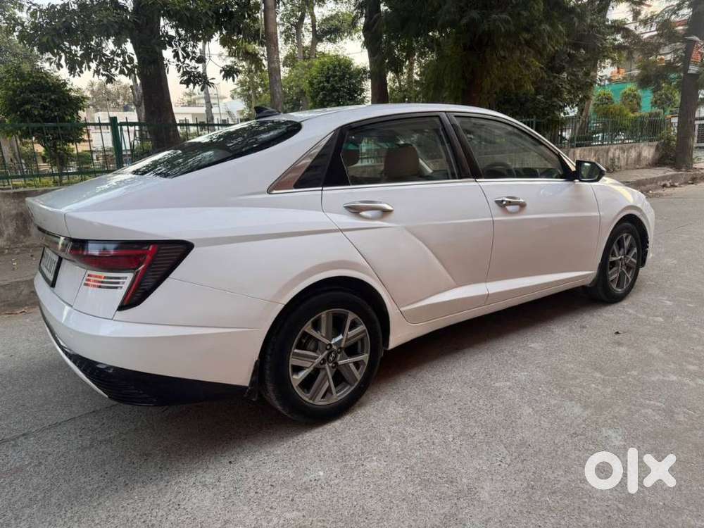 Hyundai Verna 1.5 Sx Petrol Mt, 2023, Petrol