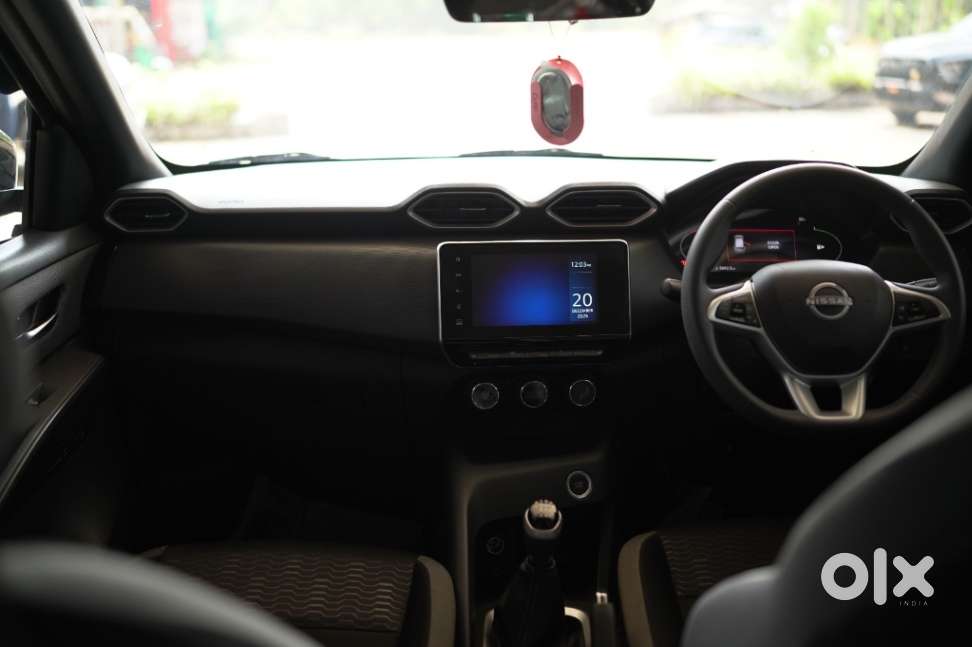 Nissan Magnite N-connecta Mt, 2024, Petrol