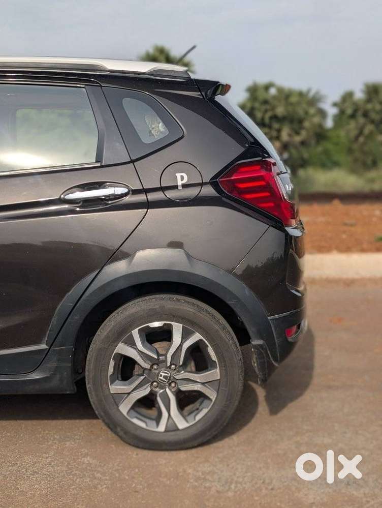 Honda Br-v I-vtec V Mt, 2017, Petrol