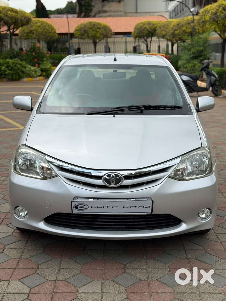 Toyota Etios V, 2011, Petrol