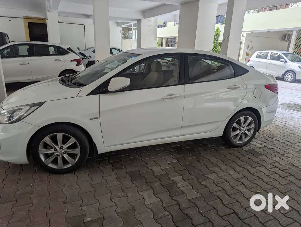 Hyundai Verna Fluidic Sx 1.6 2012 Year