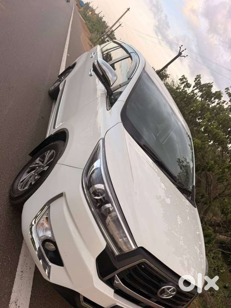 Toyota Innova Crysta 2.4 V 8 Str, 2022, Diesel