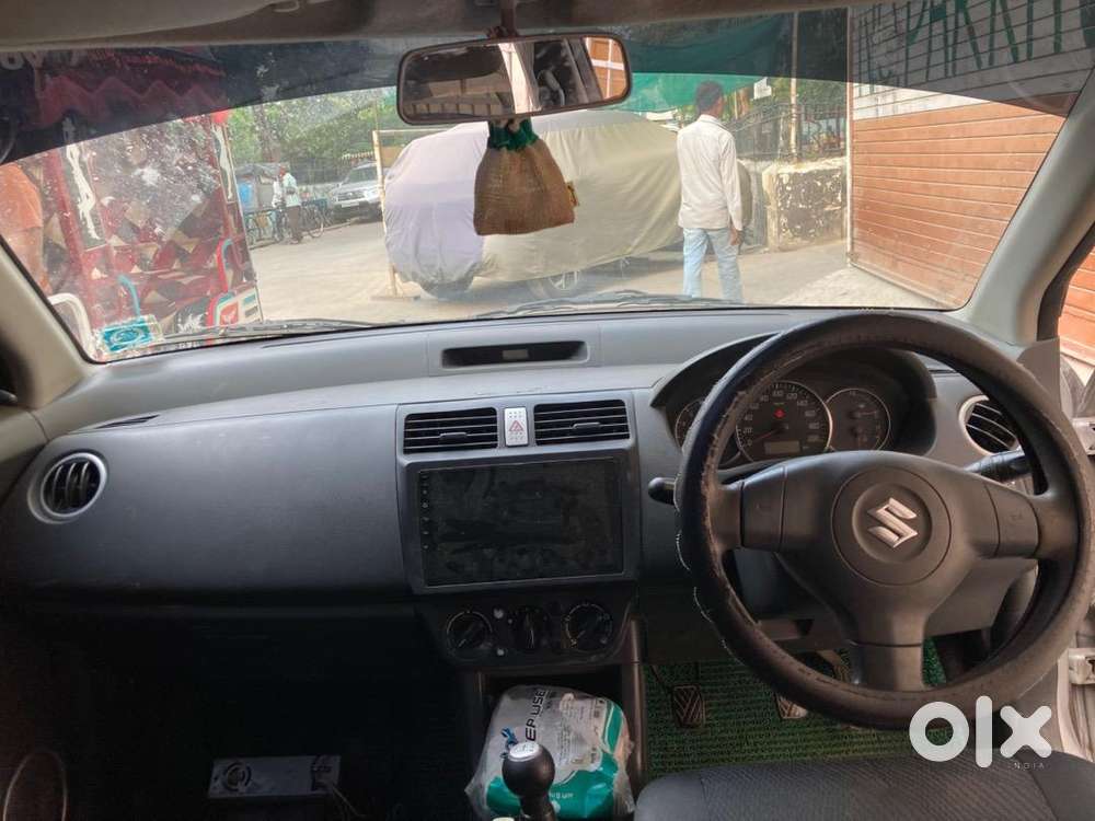 Maruti Suzuki Swift 2010 Cng & Hybrids Well Maintained