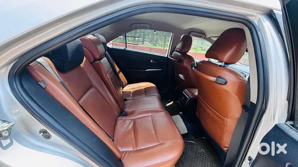 Toyota Camry Hybrid 2018 Car