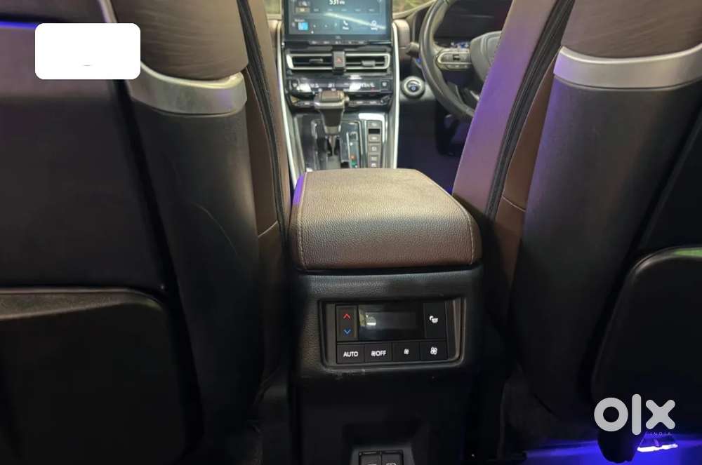 Toyota Innova Hycross 2.0 Zx (o) Hybrid 7 Str, 2024, Petrol