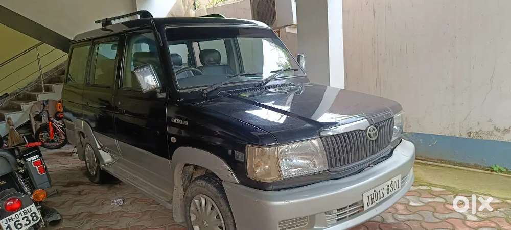 Toyota Qualis 2.4 2005