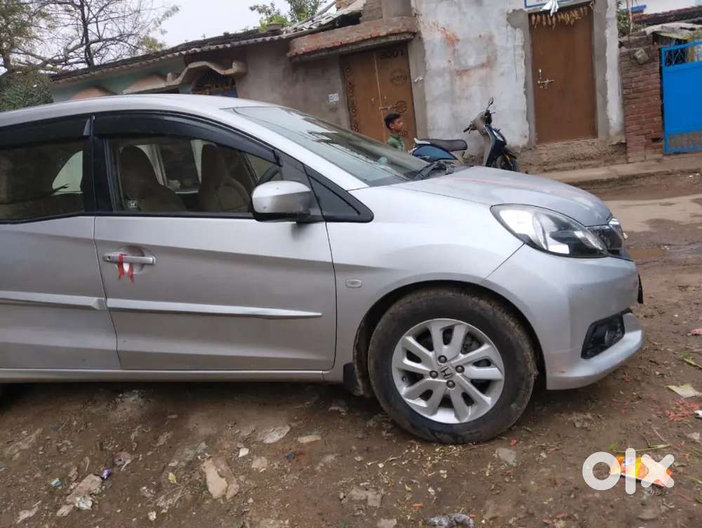 Honda Mobilio 2014 Diesel 89000 Km Driven 7 Seater