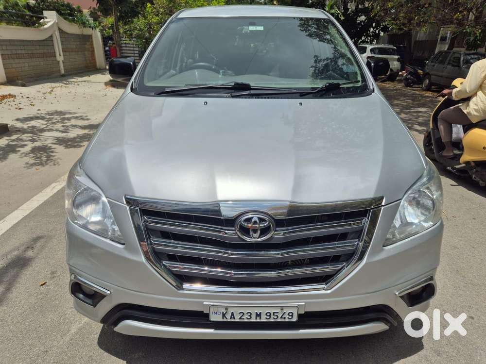Toyota Innova 2.5 G (diesel) 8 Seater, 2011, Diesel