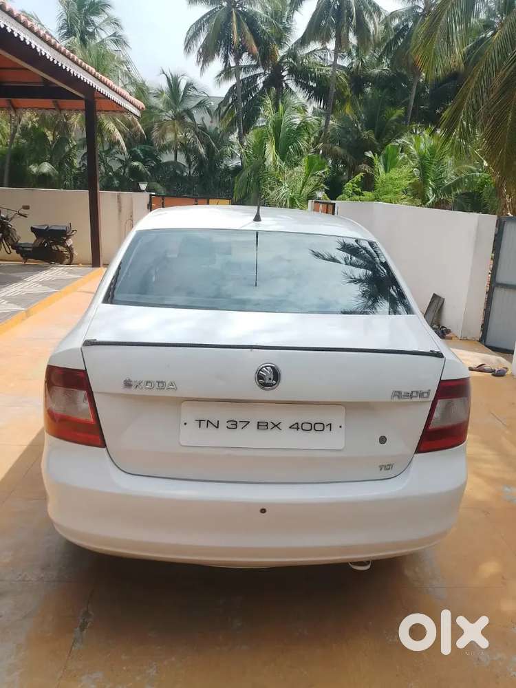 Skoda Rapid Elegance 2012 Diesel