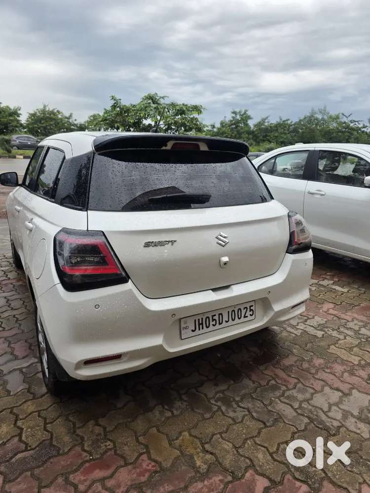 Maruti Suzuki Swift Zxi 2025