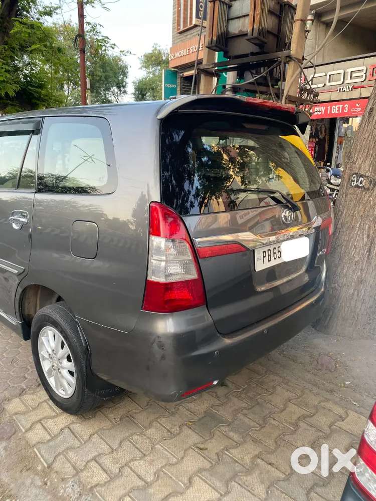 Toyota Innova 2013 Diesel Well Maintained